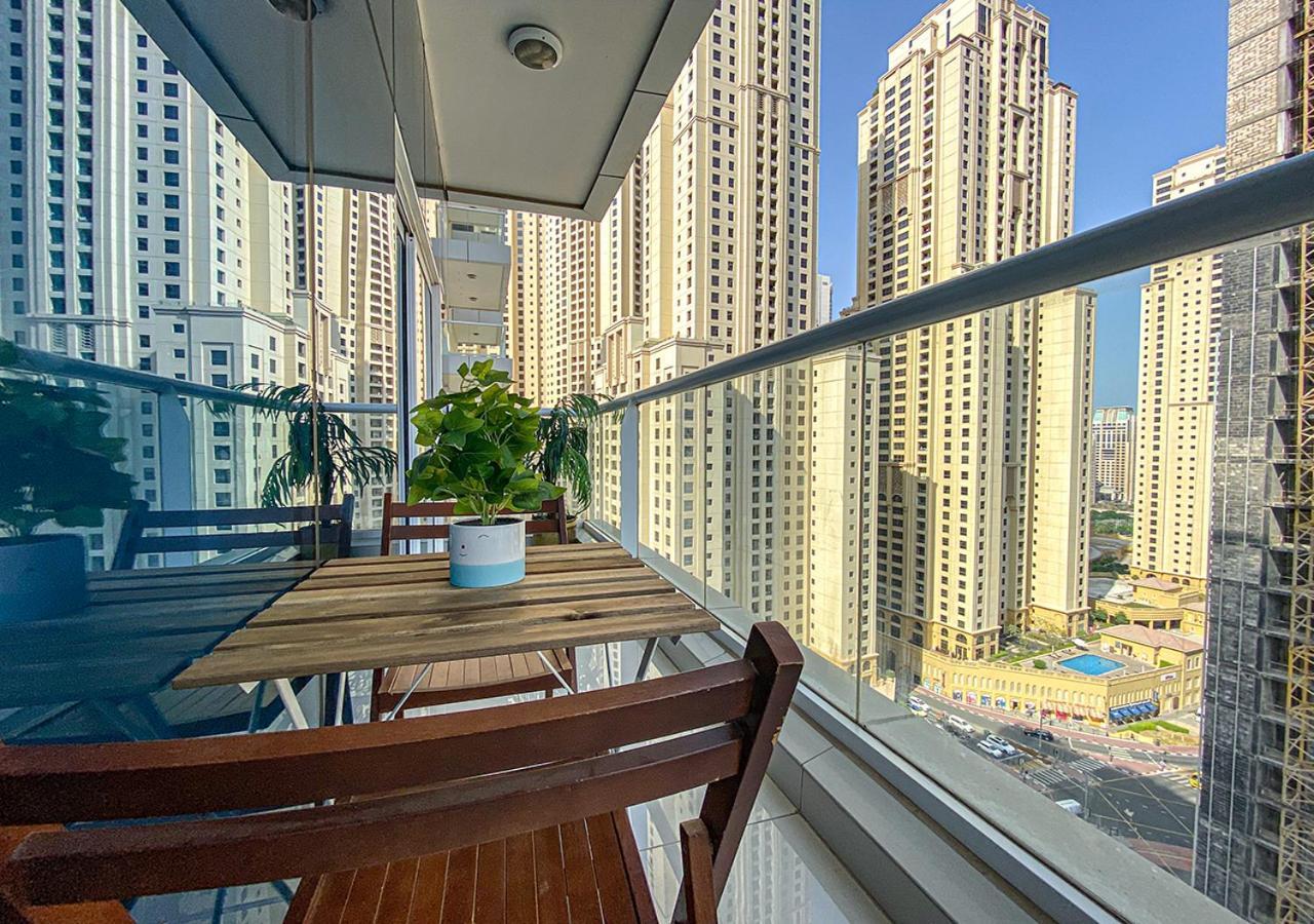 ドバイWalk To The Beach Or Enjoy The Amazing View From The Balconyアパートメント エクステリア 写真